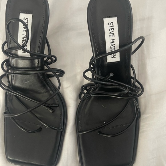Steve Madden Black Strappy Heels - Picture 4 of 5